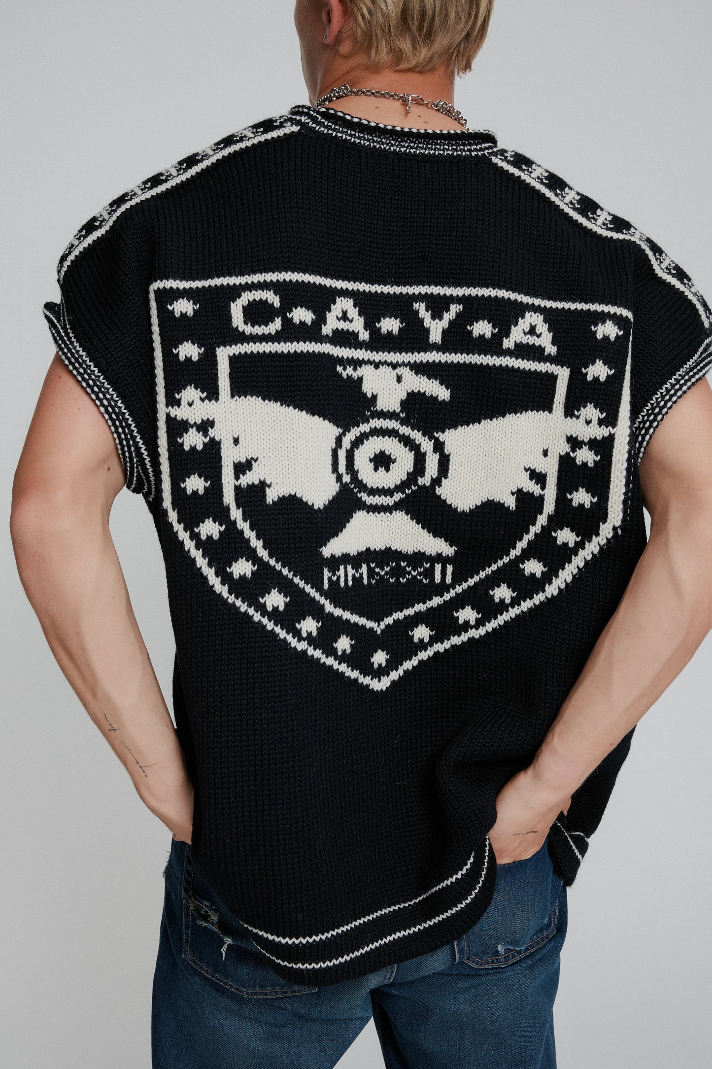 Cortina Vest